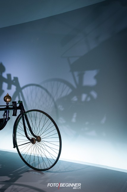 Have you tried shooting the contrast between the subject and the shadow?